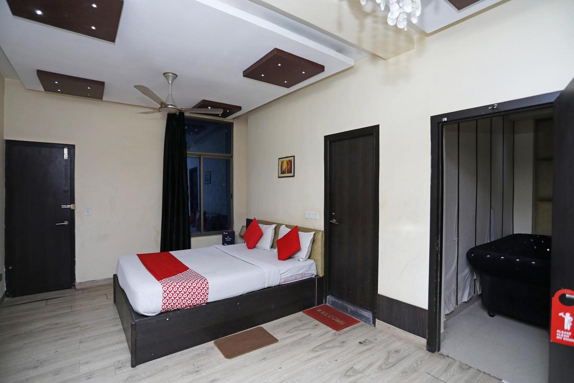 Collection O River Bay Resort Diamond Harbour Exterior photo