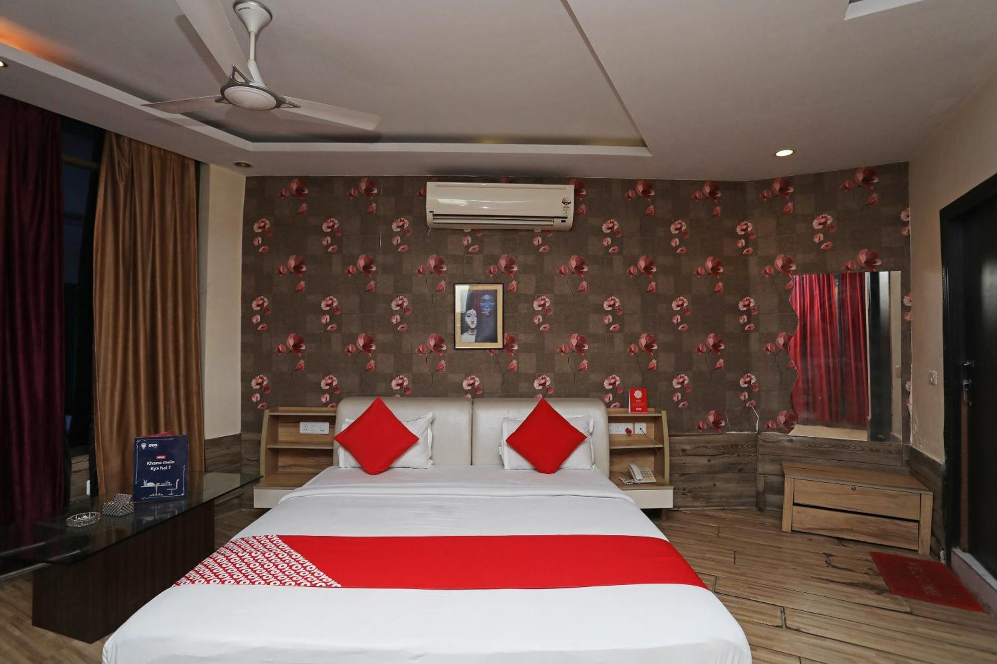 Collection O River Bay Resort Diamond Harbour Exterior photo